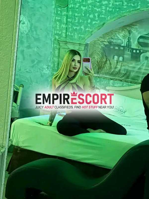hola mis amores estoy en bogotá para complacerte en todos tus fetiches y fantasías
