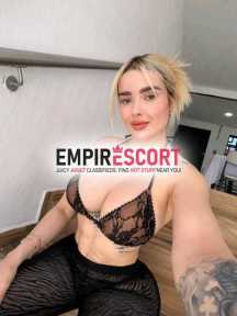 hola mis amores estoy en anapoima para cumplirte cualquier tipo de fetiche y fantasía que tú quieras