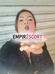morena sensual complaciente