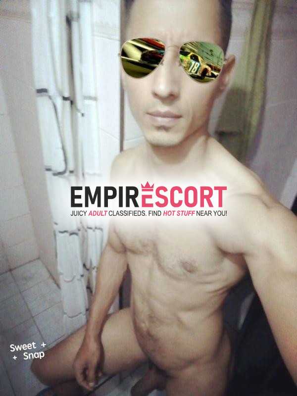 acompañante sexual masculino. 
en cali y palmira
mujeres y parejas