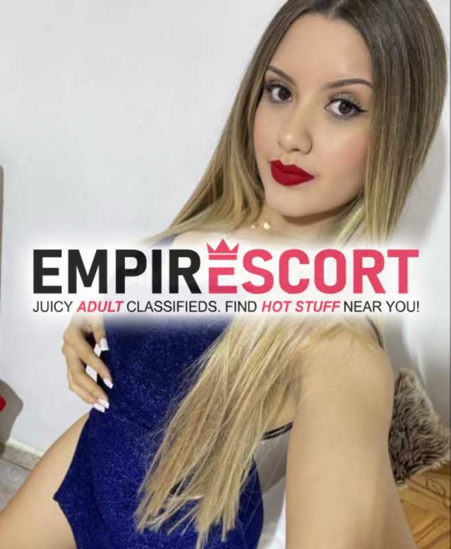 chica traviesa dispuesta complacer todos tus fetiches sexuales