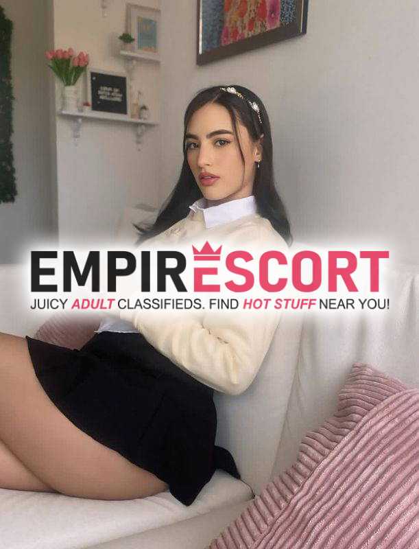 flaquita extrovertida juguetona y muy sumisa estoy caliente