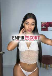 saravena linda chica complaciente sumisa