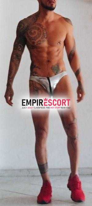 latino tatuado