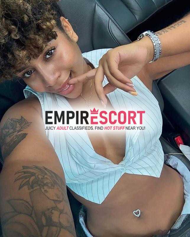 morena ardiendo rico sexo y todo mi cuerpo para complacerte