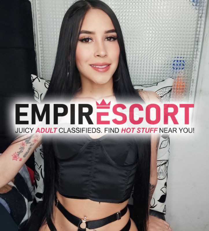 mujer maravilla entregada mis clientes para satisfacer todas las fantasías y feticherías