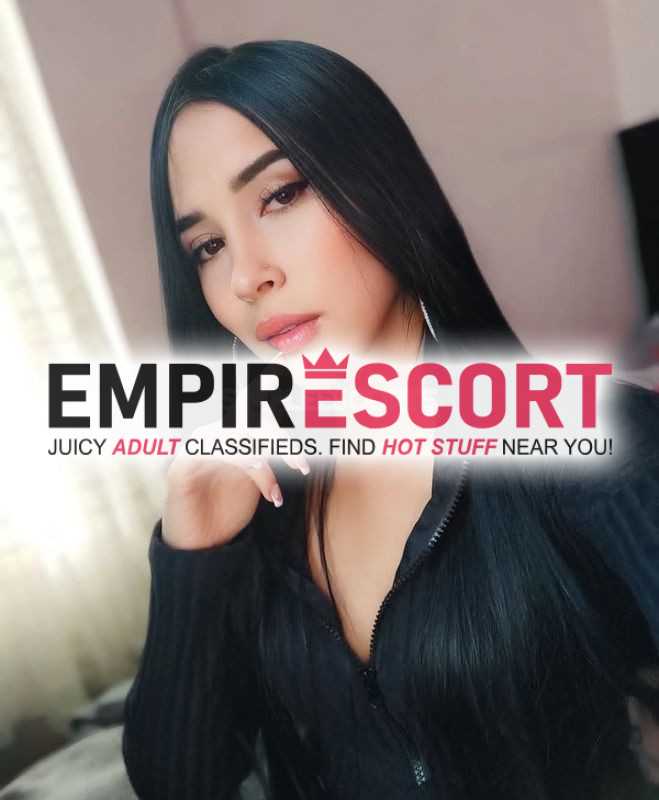 mujer maravilla entregada mis clientes para satisfacer todas las fantasías y feticherías