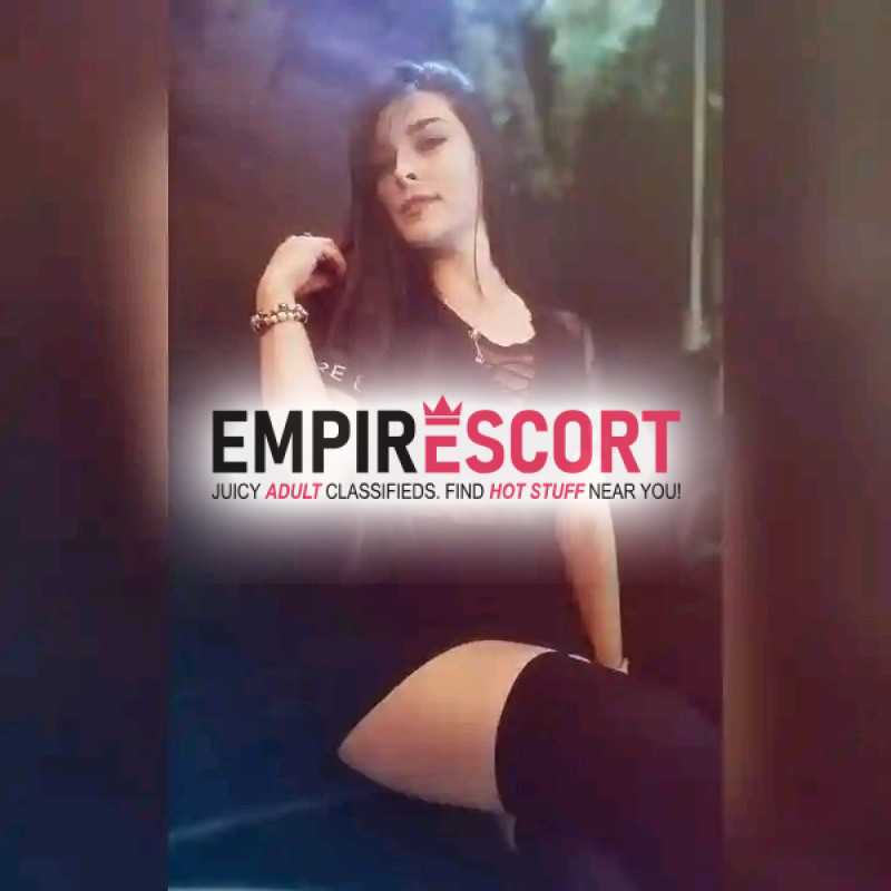 chica ninfomana ardiente totalmente dispuesta para poder complacerte en todos tus fetiches y fantasías sexuales