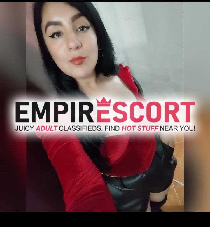 girón sensual y hermosa chica muy complaciente en cama