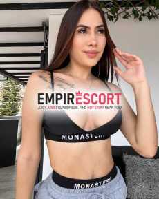 me encuentro disponible no pienses más escríbeme estaré dispuesta complacerte y cumplir todas tus fantasías