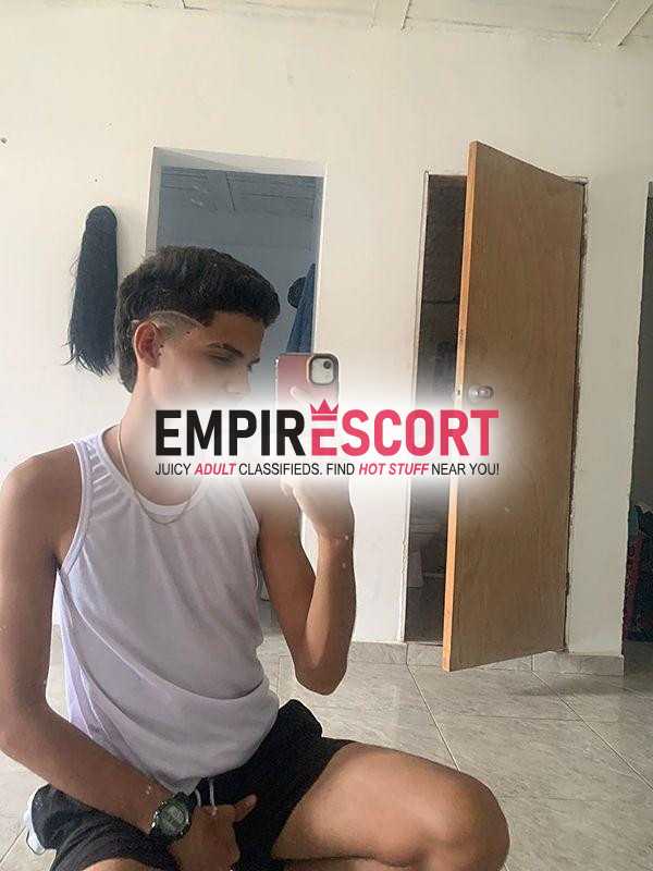 chico dotado sumiso ganoso