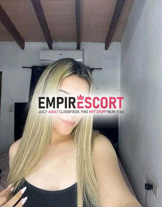 complaciente chica erótica sexy caliente bella y excitante