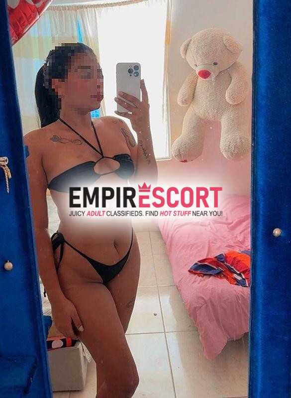 morena venezolana piel canela super complaciente