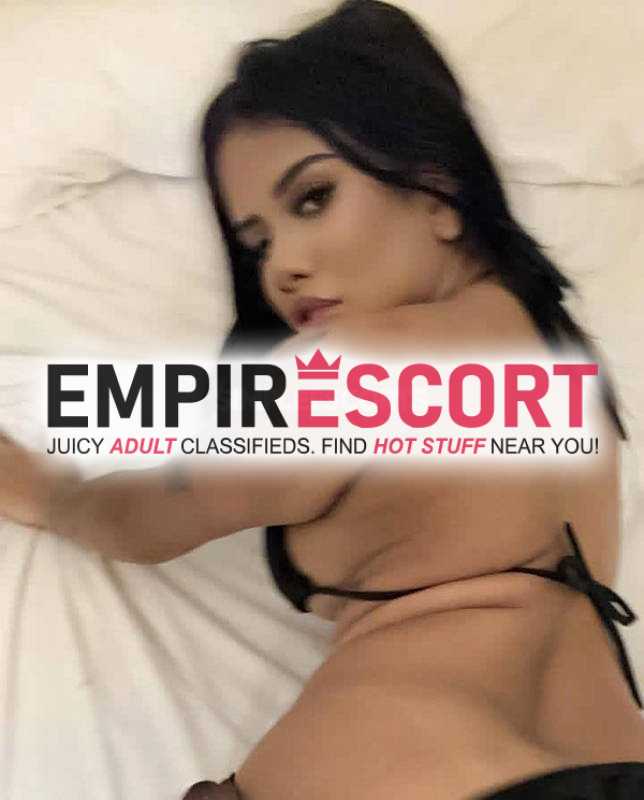 soy linda chica universitaria me gusta complacer mis clientes me gusta el sexo al natural