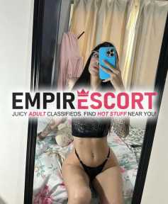 hermosa chica de cuerpo natural para complacerte durante cualquier relación masajes muy atractivos y muy caliente