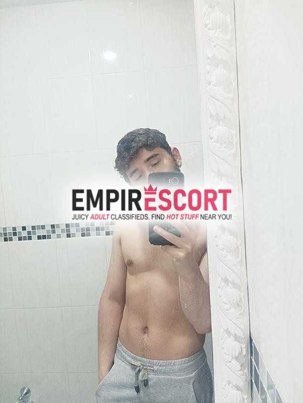 chico de 22 años vers pas solo domicilio
