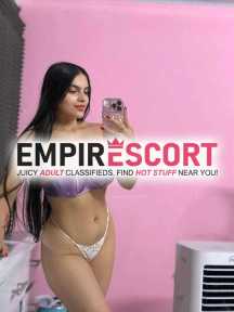 chica joven cariñosa y complaciente disponible para complacerte todos tus deseos y fantasías