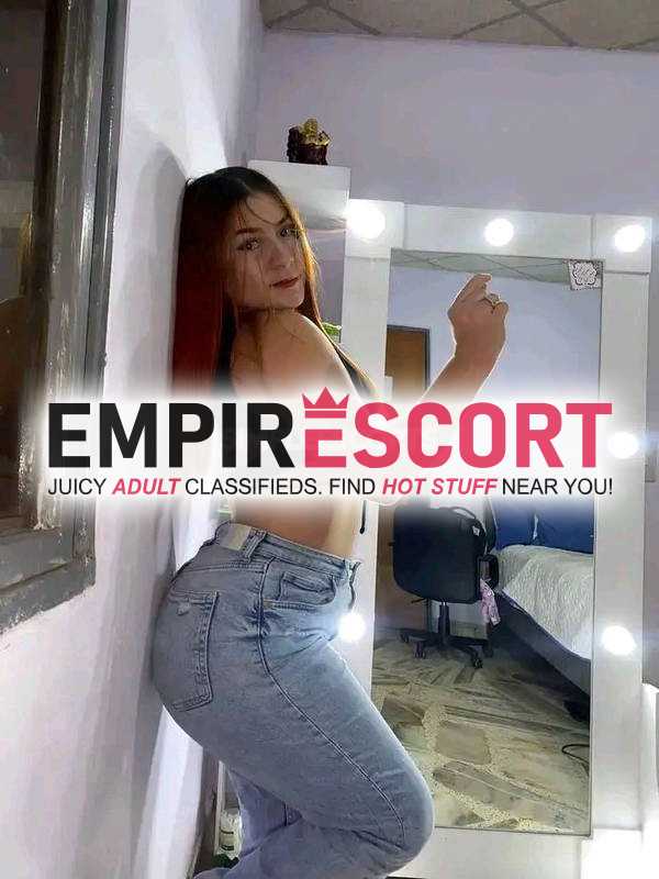 estoy disponible para complacerlos papasitos 🥰