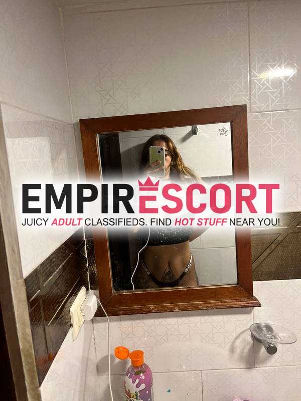 mujer caliente estrovertida ardiente cumpliendo tus deseos