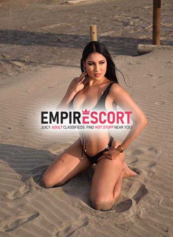 clara – colombian elegance with fiery sensuality
elegancia colombiana sensualidad ardiente