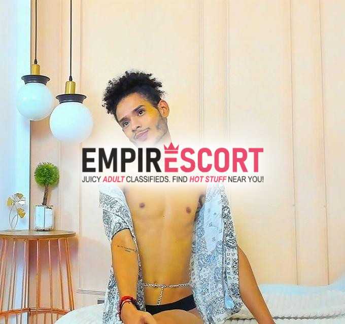 soy alex chico afeminado disponible para cumplirte todas tus fantasias