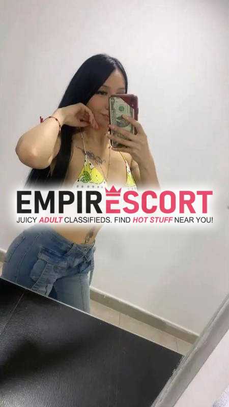 hola soy chica universitaria muy caliente que e venido ofrecerte mis mejores servicios