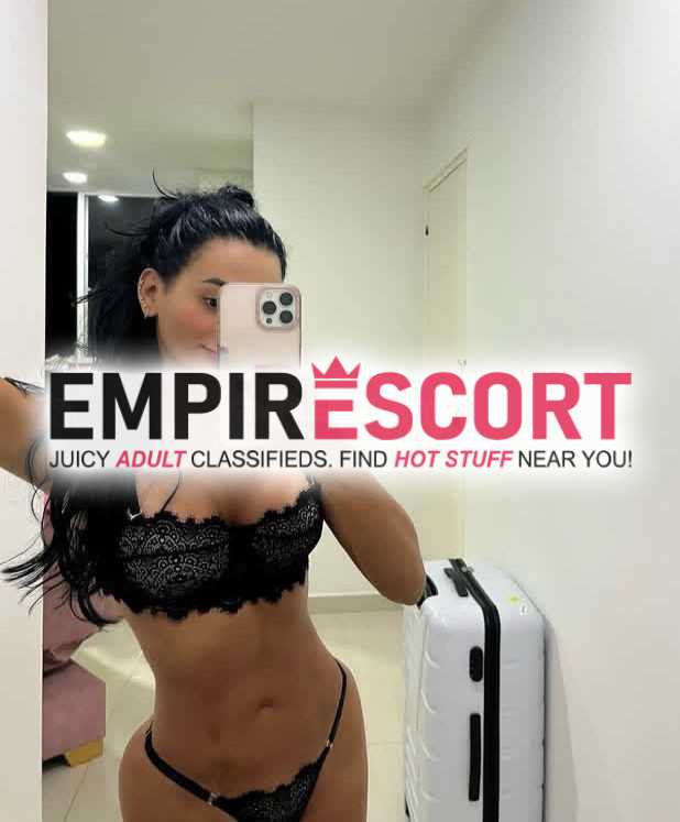 sexo ardiente y lista para complacer todos tus fetiches