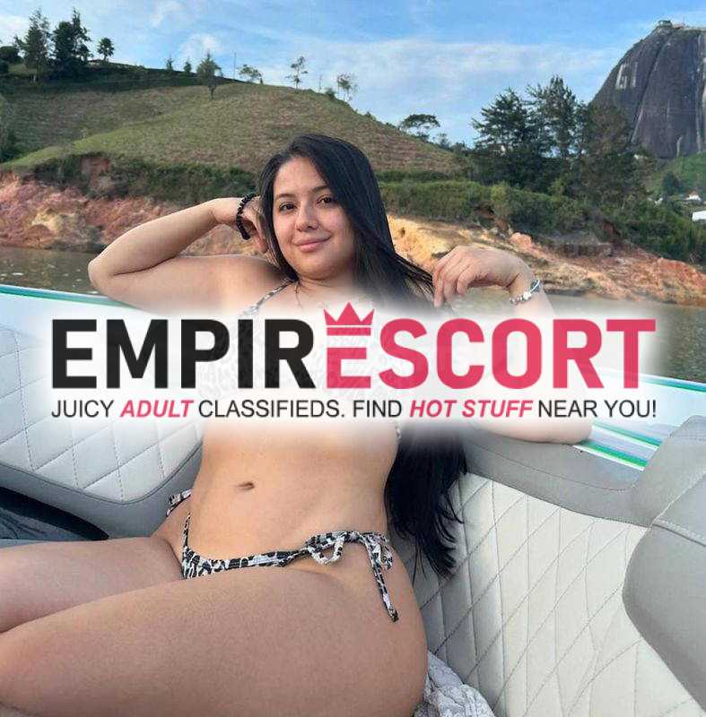 ardiente sensual hermosa y muy sexy sencilla en cama