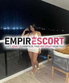 espectacular ardiente caliente súper exótica muy joven te vengo complacer y brindar los servicios sexuales más especiales