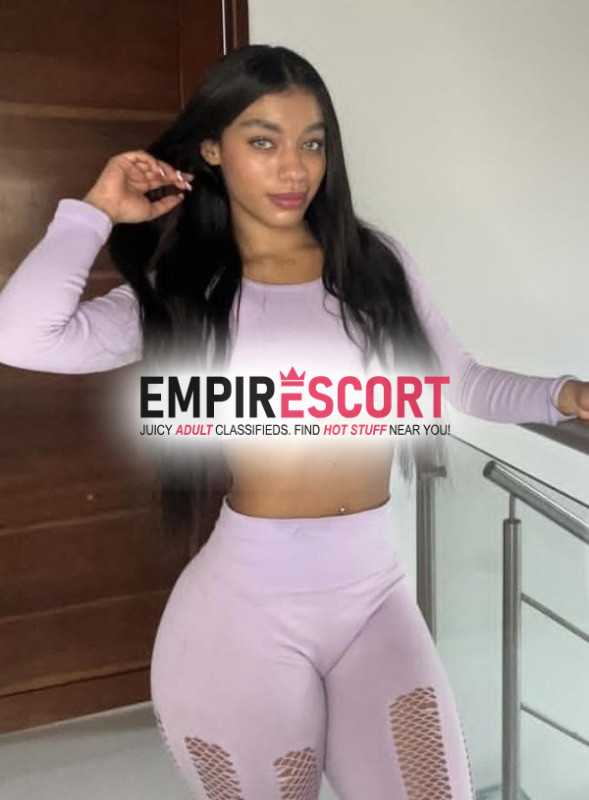 apartadó linda señorita sencilla medidas perfectas