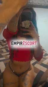 una flaca audaz y tentadora