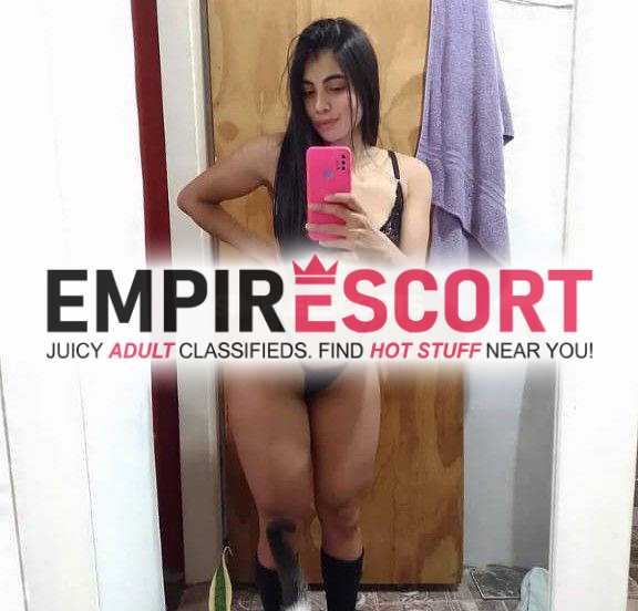 complaciente descomplicada sencilla