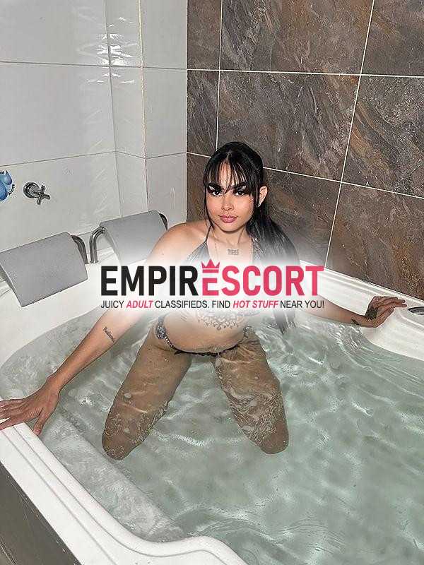 disponible 247 me ubico en excelente zona laureles. cuento apartamento privado cómodo y limpio