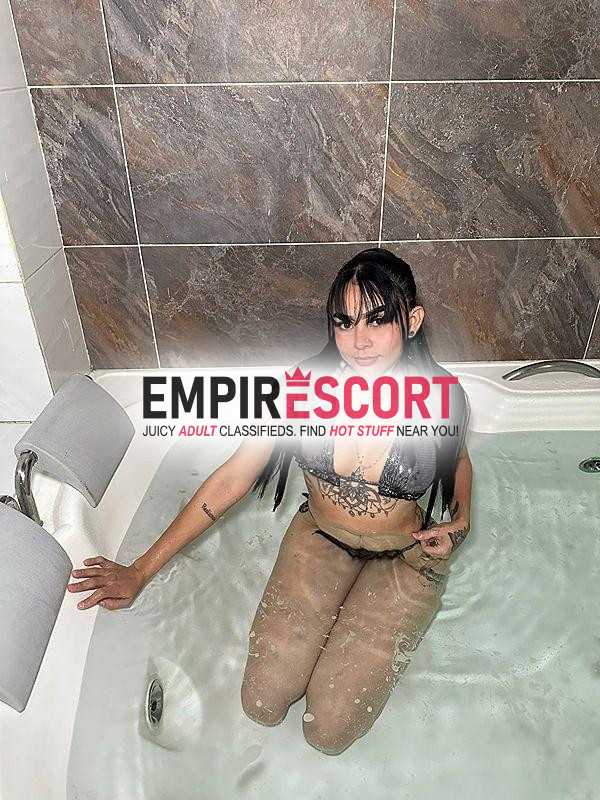 disponible 247 me ubico en excelente zona laureles. cuento apartamento privado cómodo y limpio