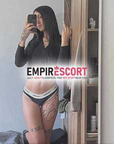 hermosa flaca ninfonama atrevida estrecha para tii