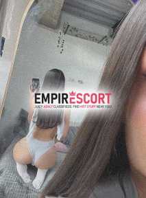hermosa flaca ninfonama atrevida estrecha para tii