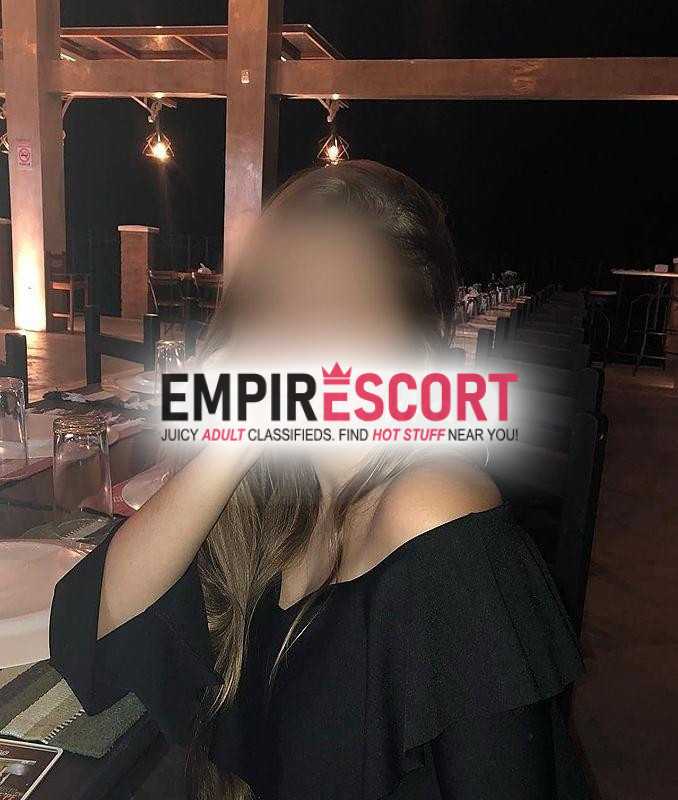 hermosa carismática sensual colombiana