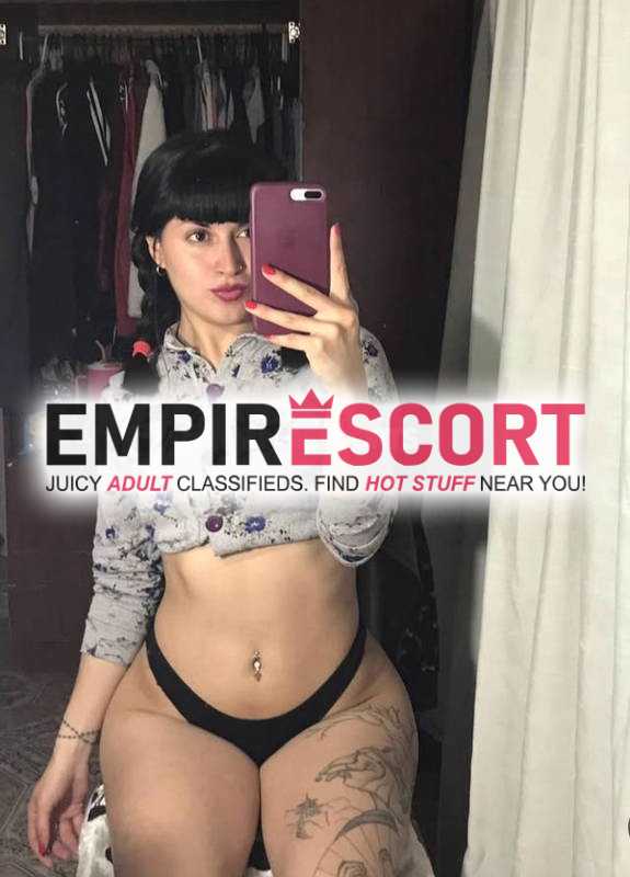 chica hermosa de cuerpo natural dispuesta complacer cualquiera de tus servicios y deseos