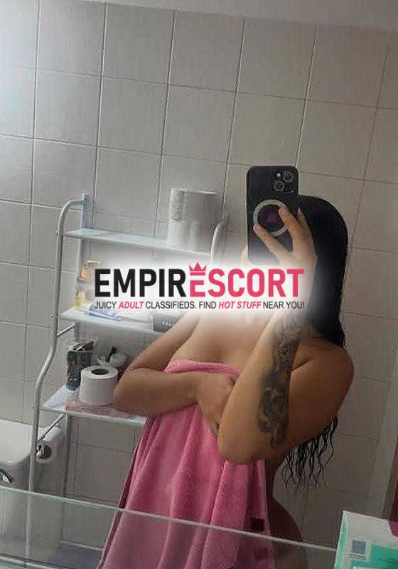 hola llegó karina estoy calientica y ansiosa de mucho sexo estoy mojadita