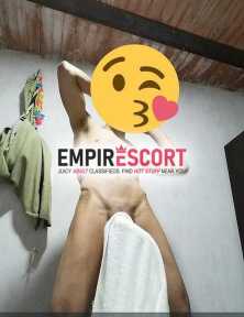 flaco arrecho disponible. tus deseos son ordenes