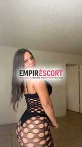 una chica muy extrovertida me encanta el sexo en todas las poses mis amores estoy aquí en medellín para complacerlos