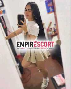hola mis amores soy amparo chica que encanta el sexo soy muy tierna extrovertida y muy discreta