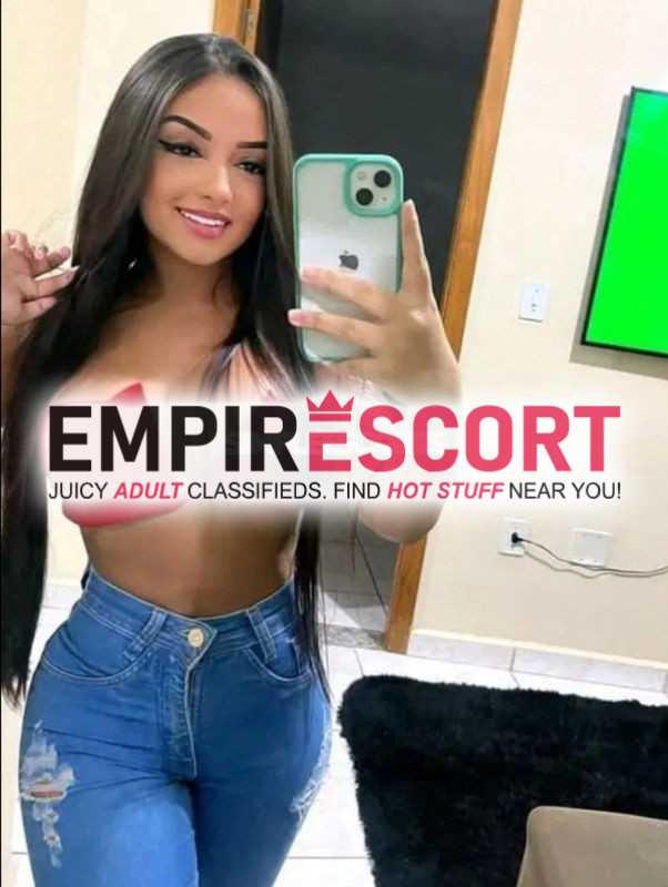hermosa chica candente ardiente complaciente