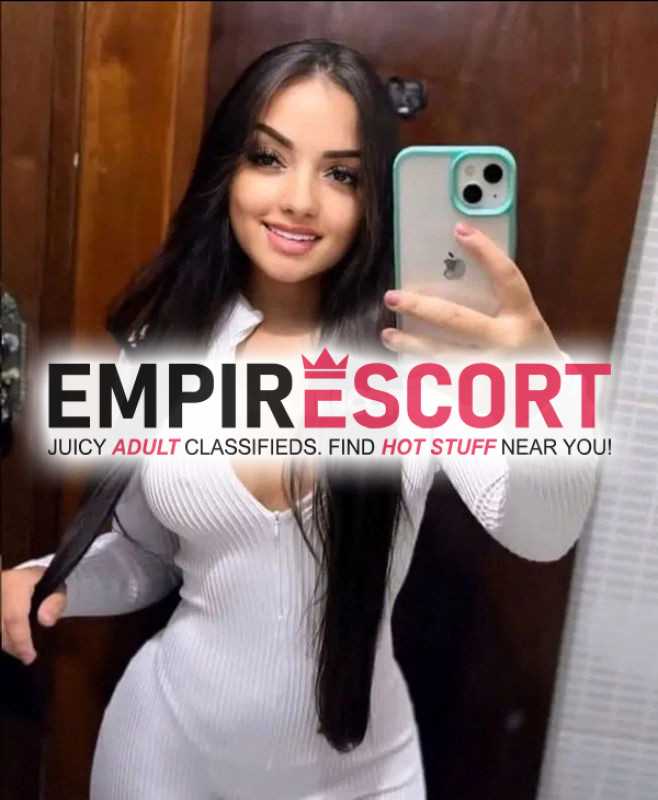 hermosa chica candente ardiente complaciente