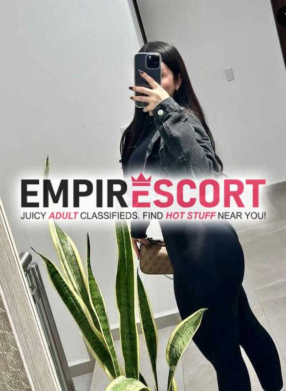 soy linda chica universitaria me gusta complacer mis clientes me gusta el sexo al natural