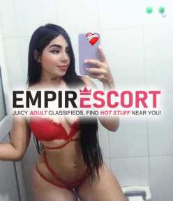hermosa joven y divertida lista para hacerte feliz