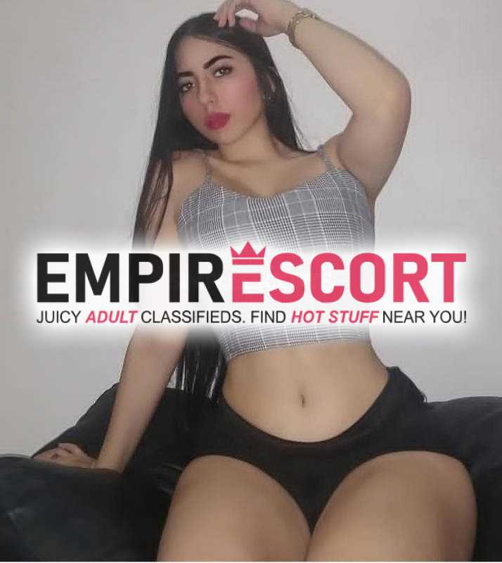 soy linda chica universitaria me gusta complacer mis clientes y me gusta el sexo al natural