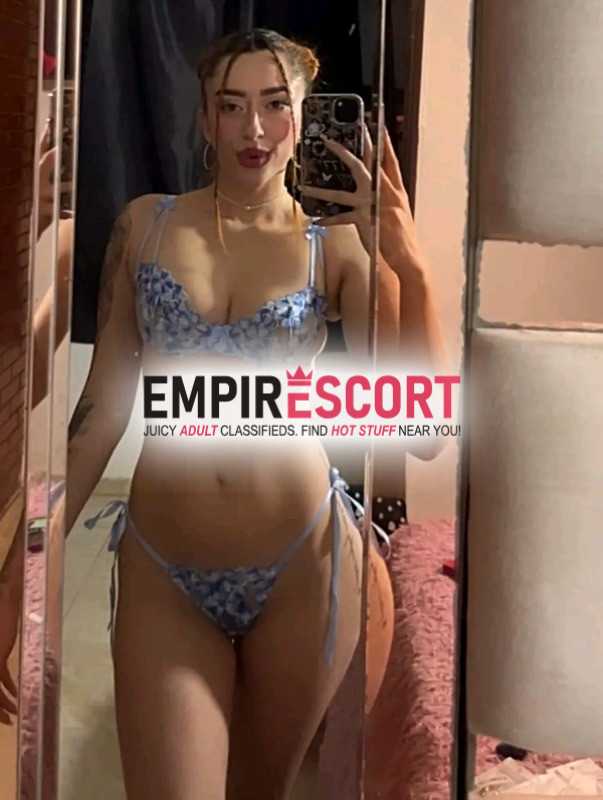 cajica chica extrovertida en cama. escribeme te ofrezco mis mejores servicios virtuales presenciales y domicilio