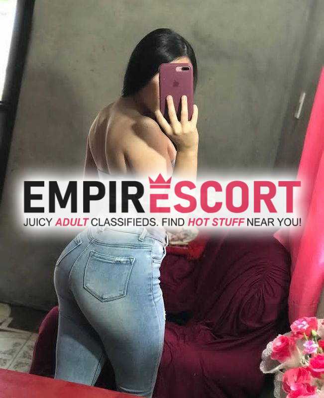 caliente jovencita pervertida dispuesta complacerte