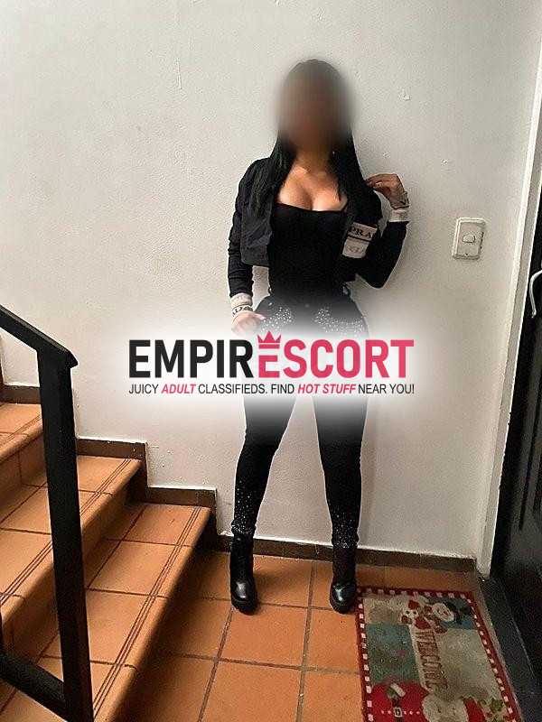 linda chica dulce cariñosa